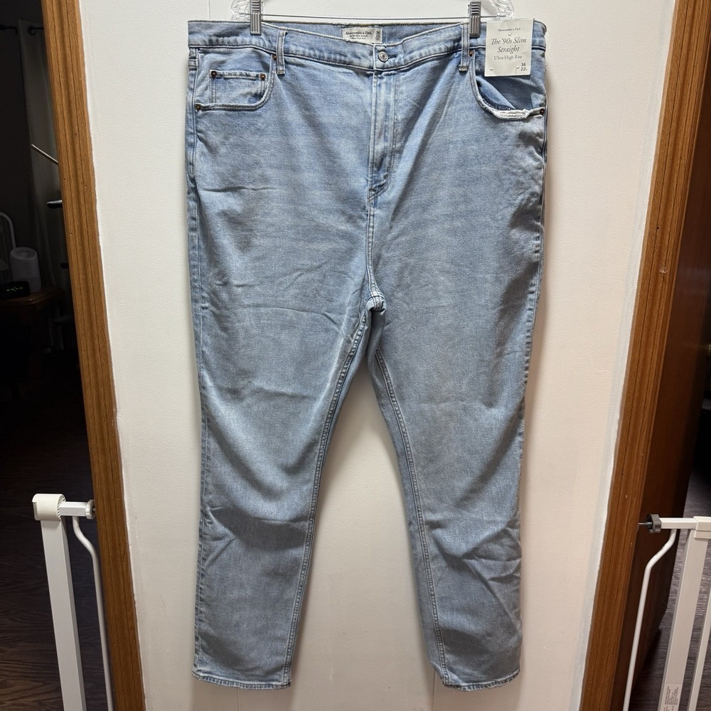 Abercrombie‎ & Fitch The 90's Slim Straight Jeans Women's Size 36 22L NEW
